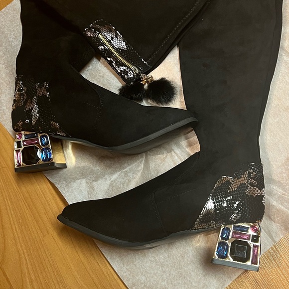 NWOT- Faux Suede Pull Up High Boots (US 7) - Picture 9 of 11